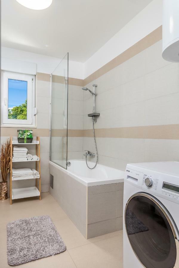 Luxury Apartment La Es Marcelji ภายนอก รูปภาพ